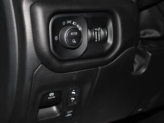 2025 Ram 1500 Crew Cab V Рестайлинг, чёрный, 9490000 рублей, вид 5