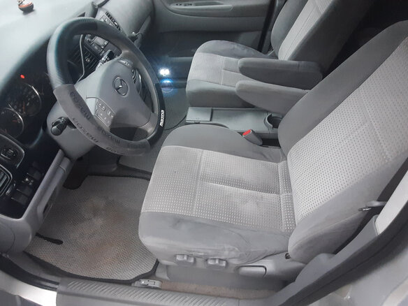 2004 Mazda MPV II (LW) Рестайлинг, серебристый, 750000 рублей - вид 20