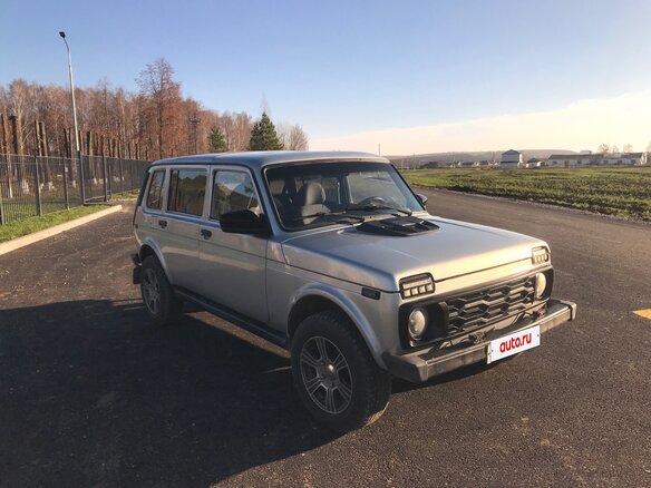 2011 Lada (ВАЗ) 2131 (4x4) I, серый, 387000 рублей - вид 2