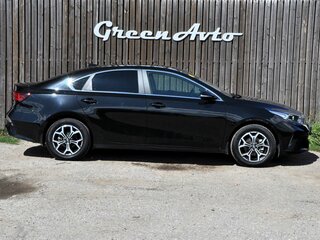 2021 Kia Cerato IV Рестайлинг, чёрный, 1960000 рублей, вид 4