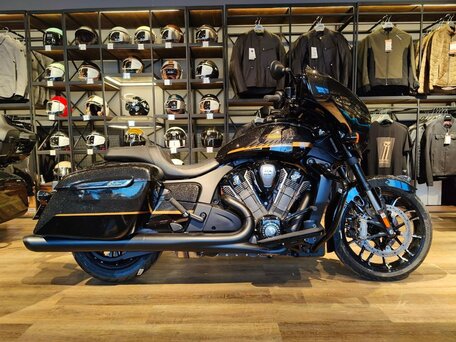 2026 Indian Chieftain, чёрный, 3990000 рублей, вид 1