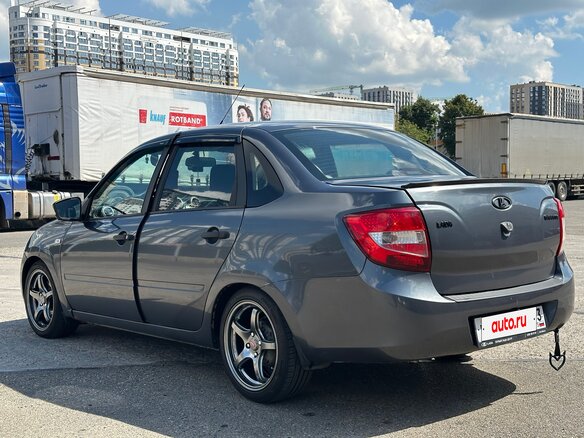 2018 Lada (ВАЗ) Granta I, серый, 525000 рублей - вид 5