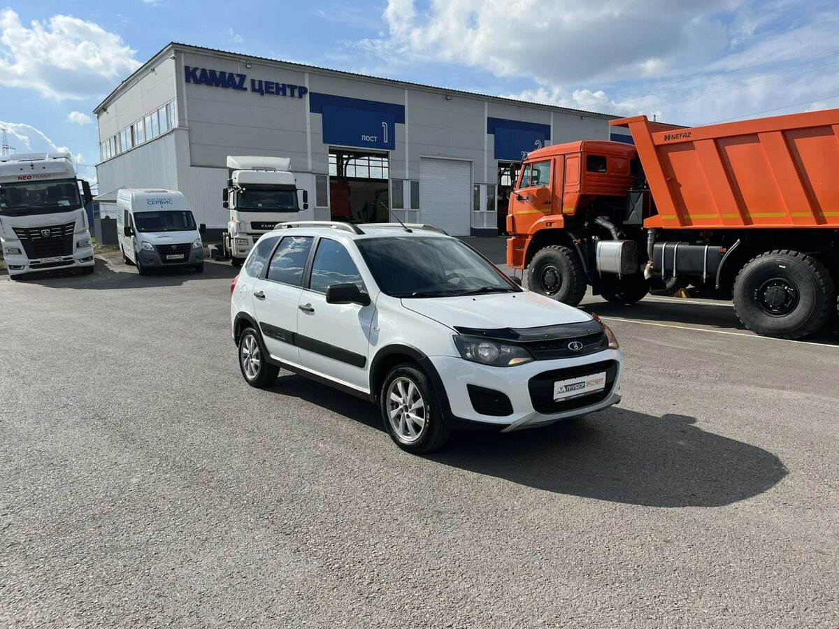 Открыть фотографии: Lada (ВАЗ) Kalina II