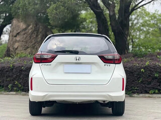 2021 Honda Fit IV, белый, 1080000 рублей, вид 5