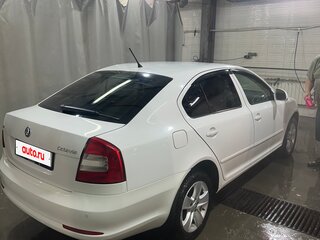 2012 Skoda Octavia II (A5) Рестайлинг, белый, 900000 рублей, вид 4
