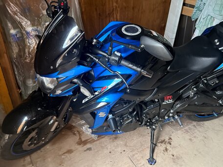 2018 Suzuki GSX-S 750, синий, 650000 рублей, вид 2