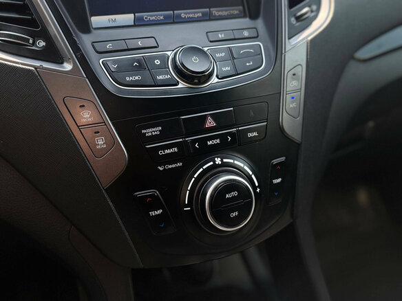2013 Hyundai Santa Fe III, бежевый - вид 19