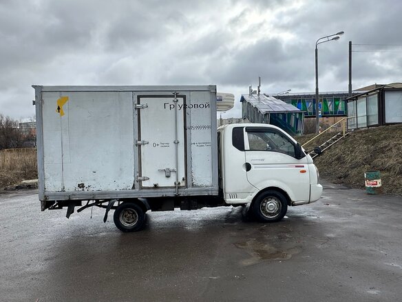 2011 Hyundai Porter II, белый, 710000 рублей - вид 2