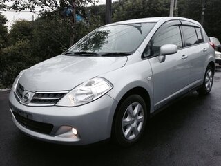 2010 Nissan Tiida I Рестайлинг, серый, 640000 рублей, вид 1