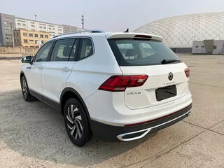2022 Volkswagen Tiguan Allspace II Рестайлинг, белый, 2150000 рублей, вид 4