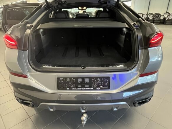 2025 BMW X6 40d III (G06) Рестайлинг, серый, 12500000 рублей - вид 14