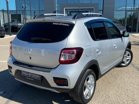 2017 Renault Sandero Stepway II, серебристый, 869000 рублей - вид 5