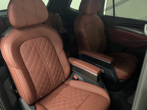 2026 Audi Q6 45 TFSI, чёрный, 8199000 рублей - вид 15