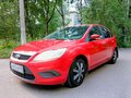 2011 Ford Focus II Рестайлинг, красный - вид 2