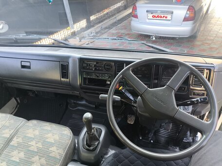 1999 Mazda Titan, белый, 1100000 рублей, вид 4