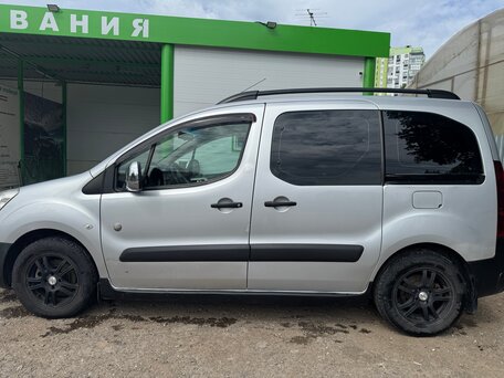 2014 Peugeot Partner II Рестайлинг, серебристый, 510000 рублей, вид 5