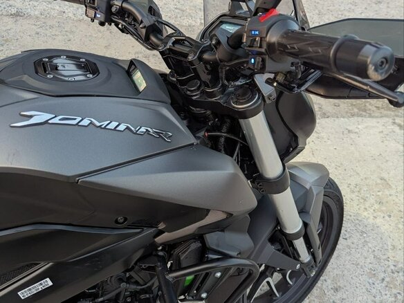 2024 Bajaj Dominar 400, чёрный - вид 7