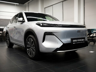 2026 Geely EX5 Гибрид EM-i, серебристый, 3974990 рублей, вид 3
