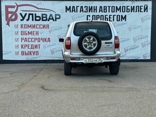 2004 Chevrolet Niva I, серебристый, 310000 рублей, вид 5