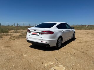 2020 Ford Fusion (North America) II Рестайлинг, белый, 1299999 рублей, вид 3