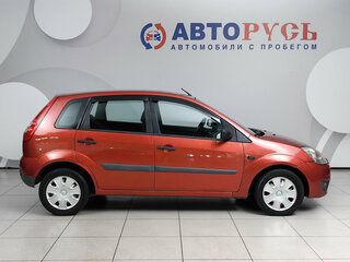 2007 Ford Fiesta Mk5, красный, 288000 рублей, вид 5
