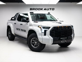 2023 Toyota Tundra CrewMax III, белый, 12590000 рублей, вид 3