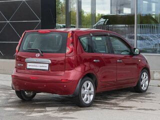 2011 Nissan Note I Рестайлинг, красный, 690000 рублей, вид 5
