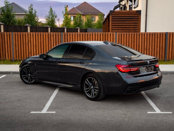 2016 BMW 7 серии 740d xDrive VI (G11/G12), серый, 4500000 рублей - вид 11