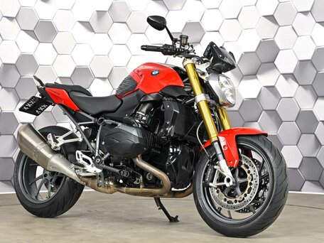 2018 BMW R 1200 R, красный, 679000 рублей, вид 1