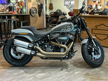 2024 Harley-Davidson Fat Bob, серый, 2950000 рублей, вид 1