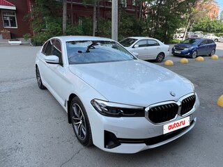 2020 BMW 5 серии 520d VII (G30/G31/G38) Рестайлинг, белый, 5900000 рублей, вид 3