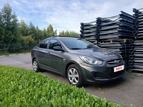 2014 Hyundai Solaris I, серый, вид 3