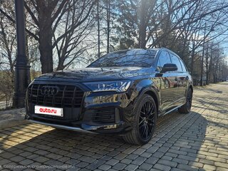 2020 Audi Q7 45 TDI II (4M) Рестайлинг, чёрный, 5300000 рублей, вид 2