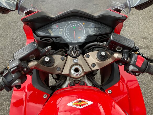 2014 Honda VFR 800, красный, 775000 рублей - вид 5