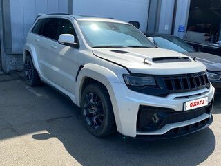2013 Jeep Grand Cherokee SRT IV (WK2) Рестайлинг, белый, 4500000 рублей, вид 2