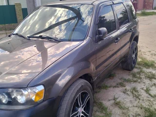 2005 Ford Escape I Рестайлинг, серый, 320000 рублей, вид 1
