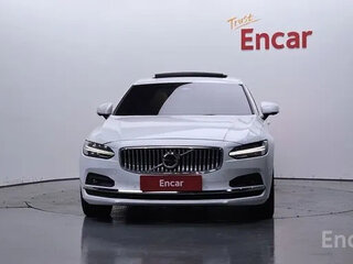 2025 Volvo S90 II Рестайлинг 2, белый, 5200000 рублей, вид 2