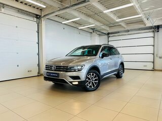 2020 Volkswagen Tiguan II, серый, 3299900 рублей, вид 1