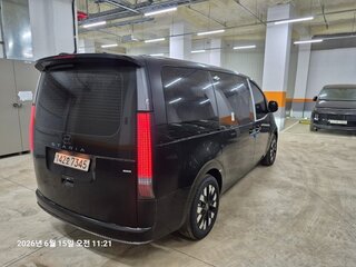 2025 Hyundai Staria I, чёрный, 4150177 рублей, вид 4