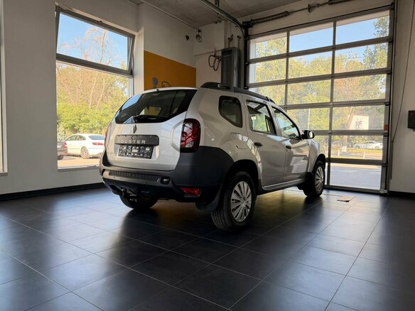 2018 Renault Duster I Рестайлинг, серый, 1000000 рублей - вид 5