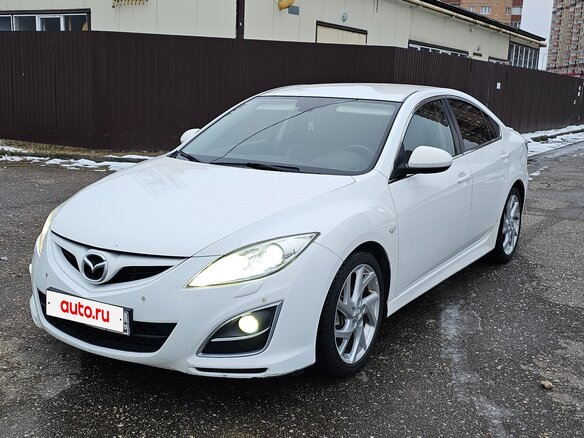 2011 Mazda 6 II (GH) Рестайлинг, белый, 990000 рублей