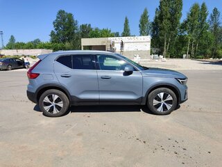 2022 Volvo XC40 I Рестайлинг, серый, 2850000 рублей, вид 4