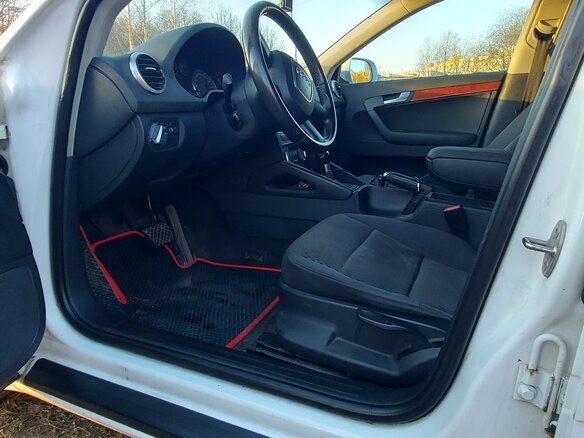 2012 Audi A3 II (8P) Рестайлинг 2, белый - вид 11