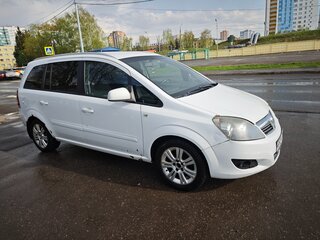 2012 Opel Zafira B Рестайлинг, белый, 420000 рублей, вид 5