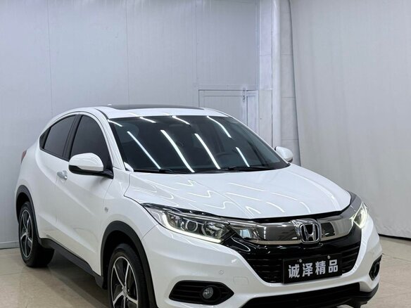 2022 Honda Vezel I Рестайлинг, белый, 1165000 рублей