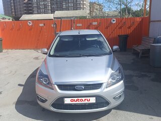 2008 Ford Focus II Рестайлинг, серебристый, 550000 рублей, вид 3