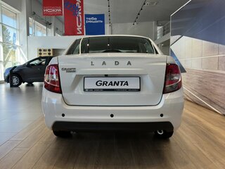 2026 Lada (ВАЗ) Granta I Рестайлинг, белый, 1290000 рублей, вид 4