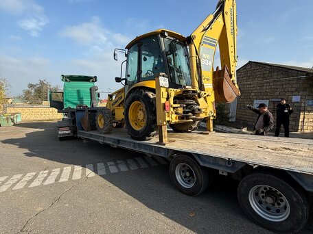 2008 Komatsu WB93R-5, 4050000 рублей, вид 3