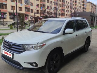 2011 Toyota Highlander II (XU40) Рестайлинг, белый, 1850000 рублей, вид 1