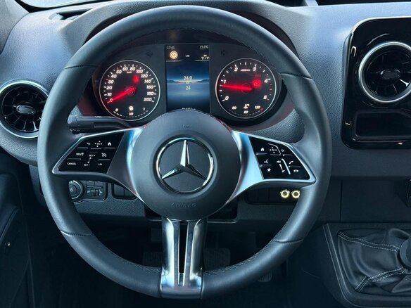 2026 Mercedes-Benz Sprinter, белый - вид 14
